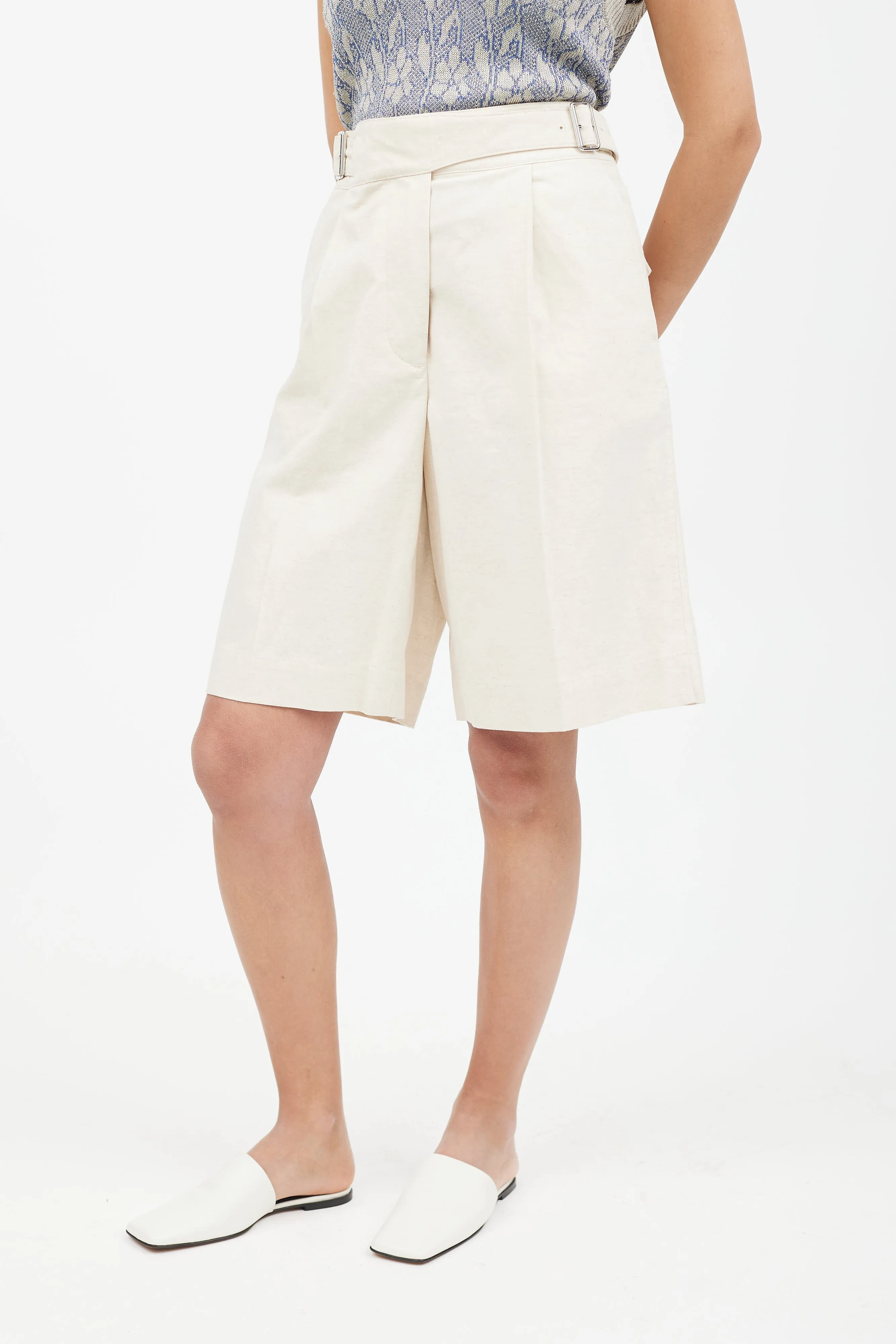 Beige Pleated Linen Short