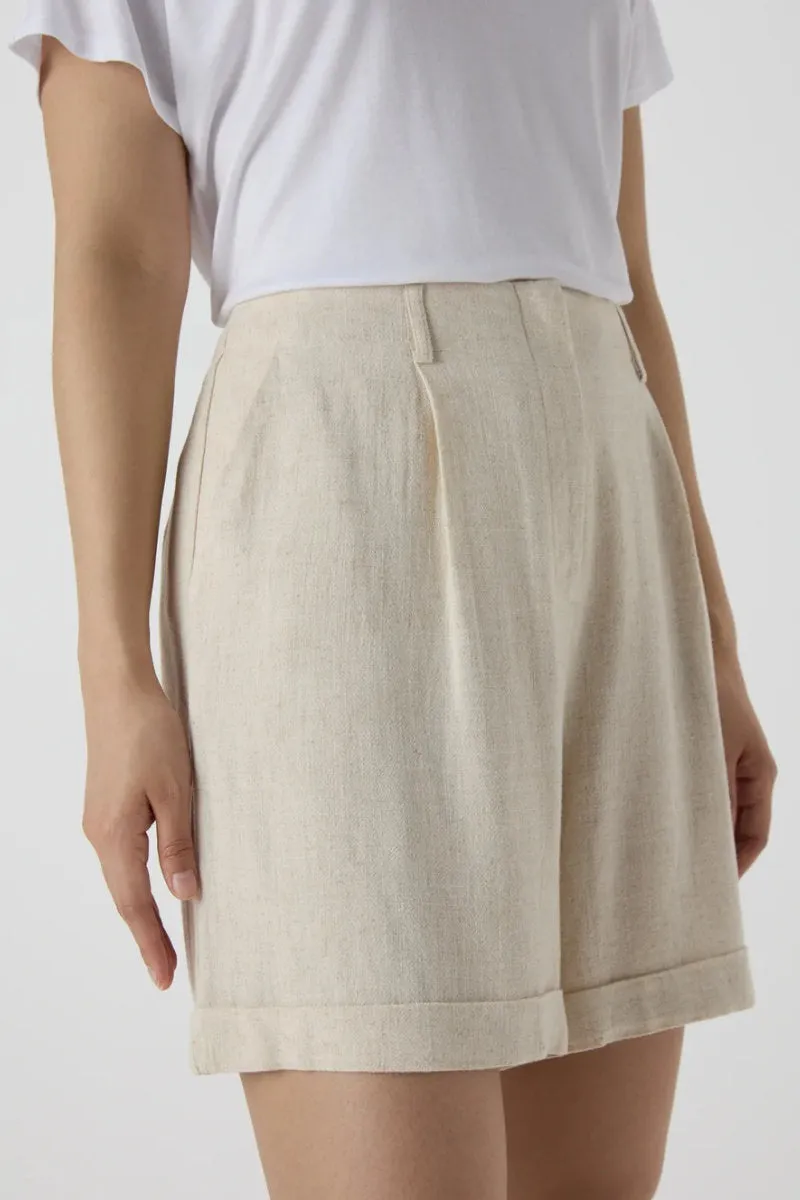 Famous Store Linen Shorts in Beige