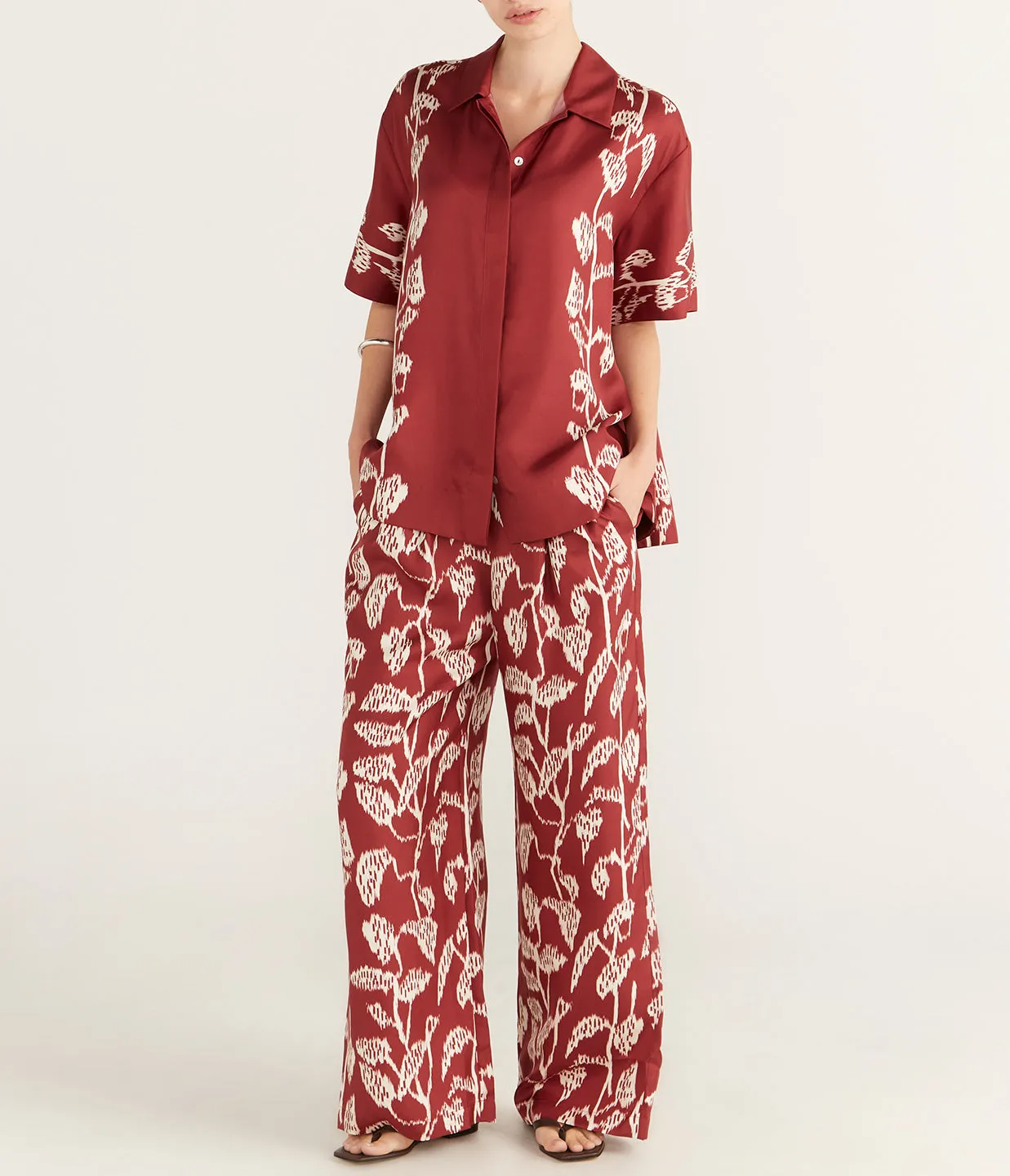 Isola Silk Trouser in Burgundy Vine