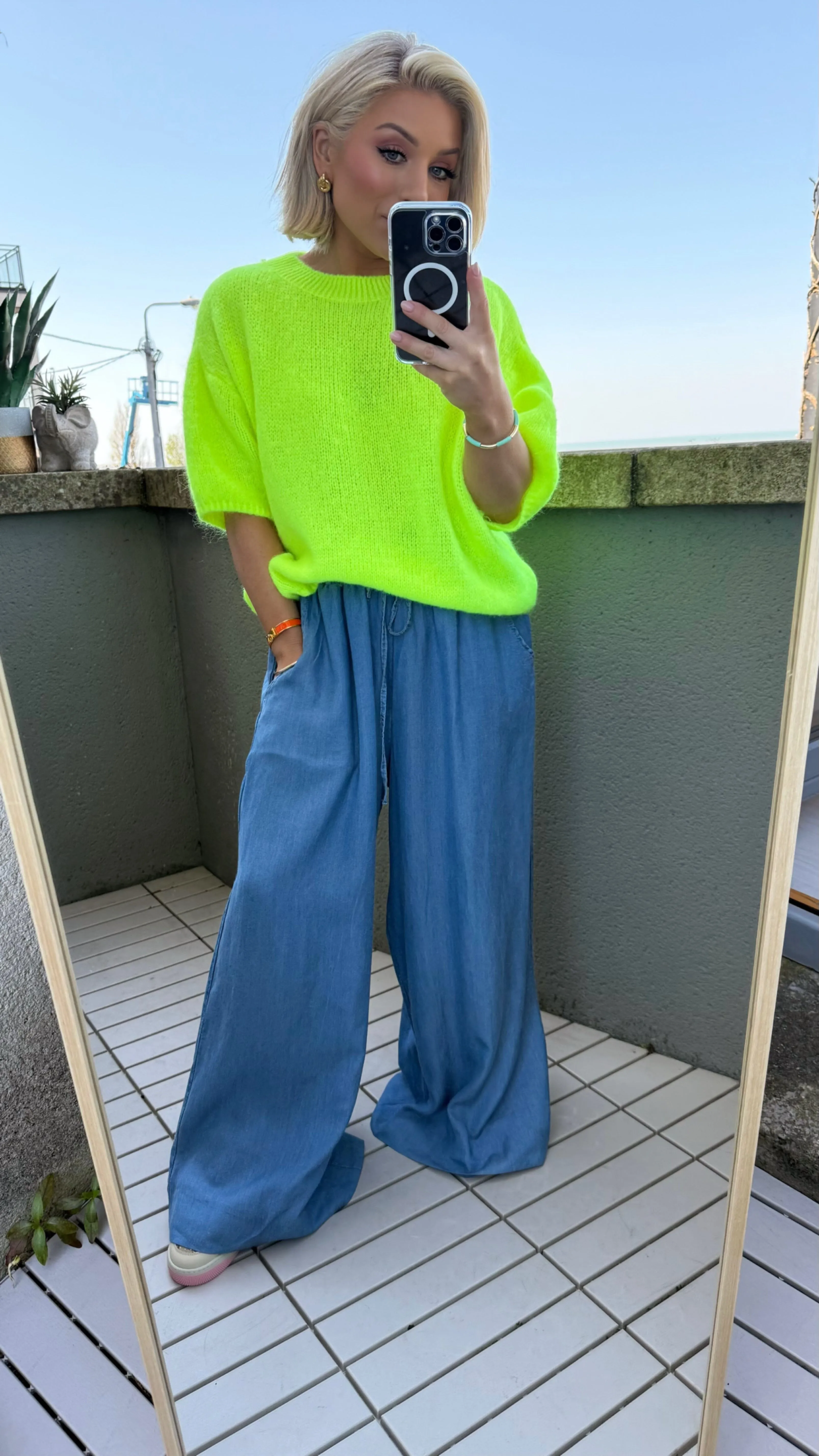 NEON POP KNIT - YELLOW