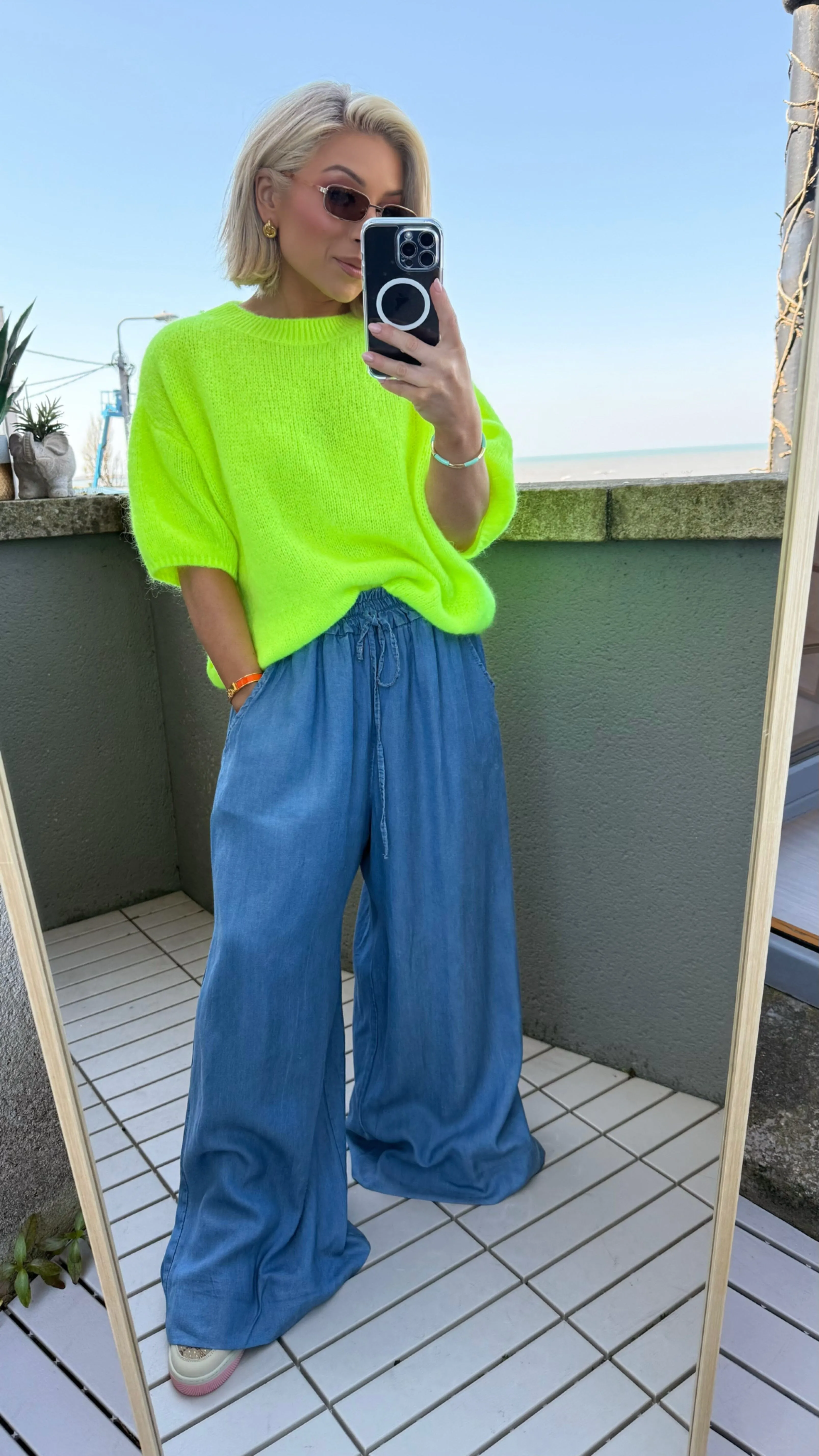NEON POP KNIT - YELLOW