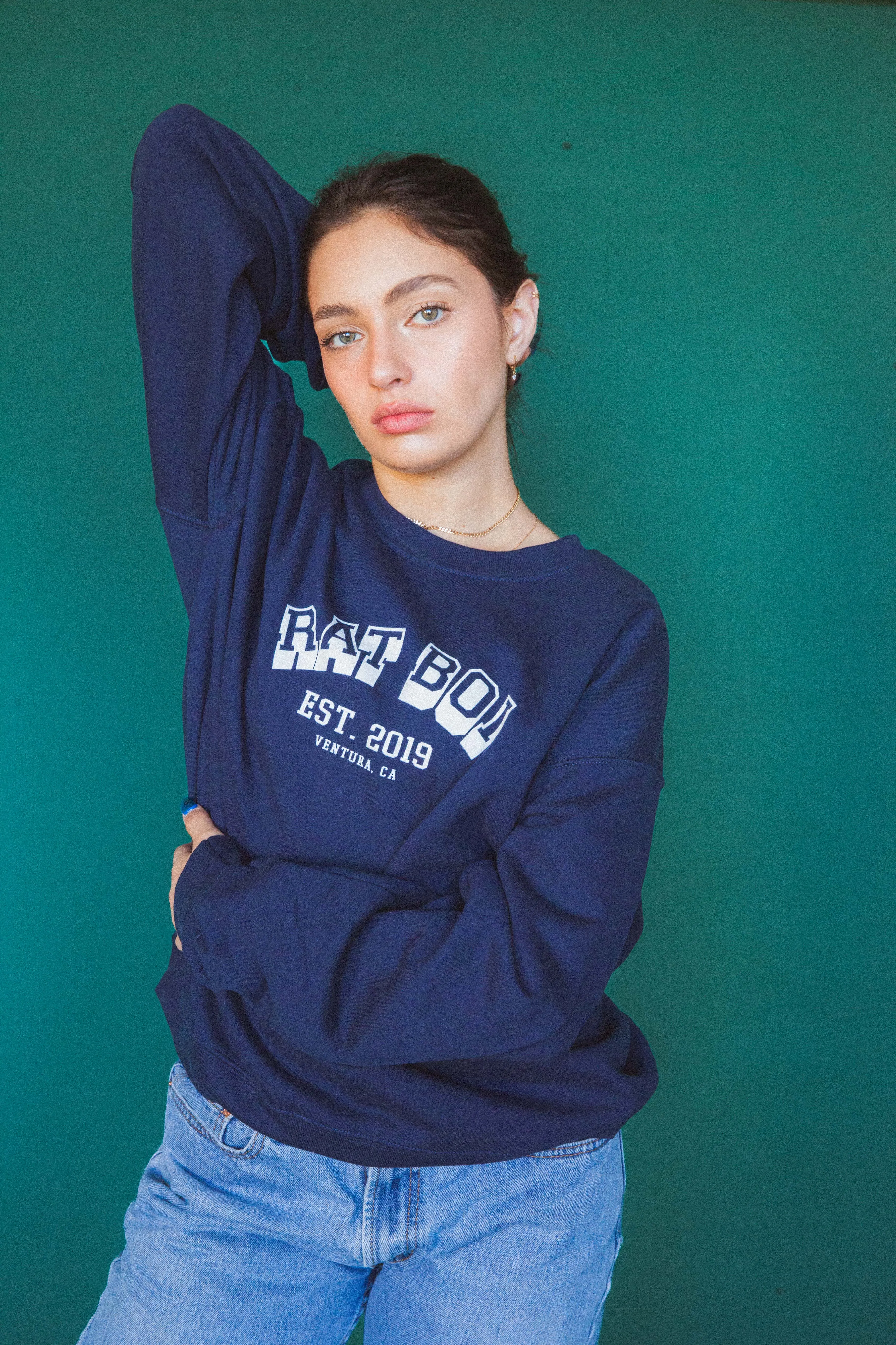 VARSITY PULLOVER IN NAVY